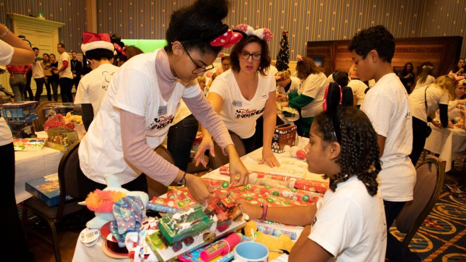 20191123-DISNEY-VOLUNTEARS-FAMILLE-79-1200x800-1